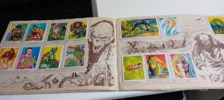 Álbum Monstruos Completo