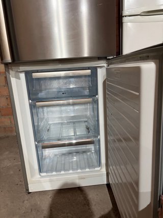 Frigorífico AEG