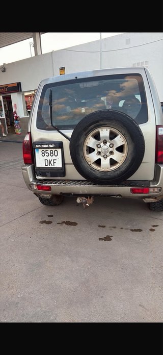 Mitsubishi Montero 2005