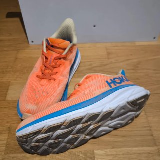 Zapatillas Hoka Clifton 9 Talla 42