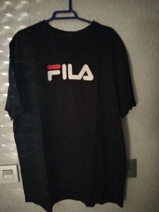 Camiseta Fila Negra Talla L, Unisex.