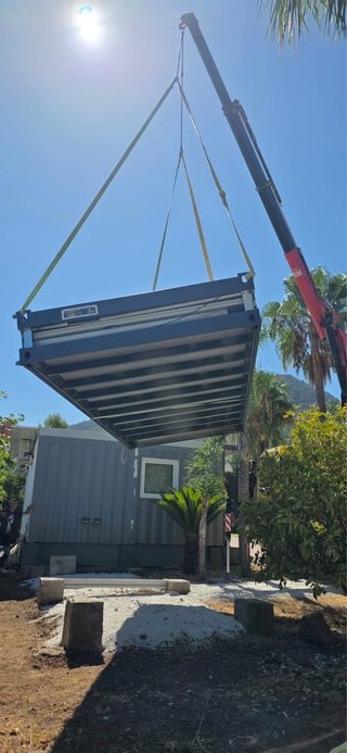 Caseta de obra, contenedor modular  plegable