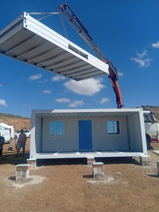 Caseta de obra, contenedor modular  plegable