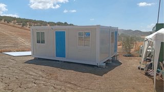 Caseta de obra, contenedor modular  plegable