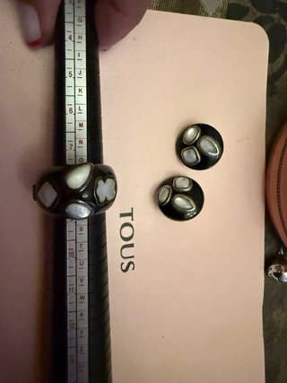 Conjunto Tous Anillo y Pendientes Piedras Blancas