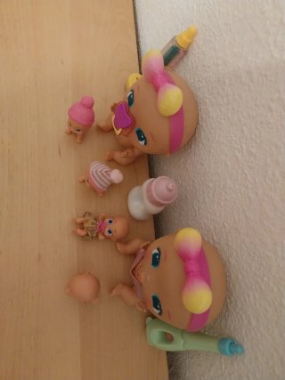 Lote de muñecos bebés