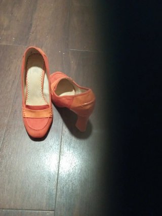 Zapatos de fiesta naranjas talla 37. Una puesta
