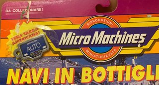 Micro Machines Kitty Hawk Navi in Bottiglia