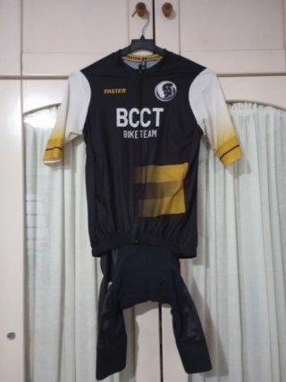 Equipación Ciclismo Faster