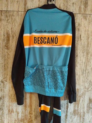 Conjunto Ciclismo Tactic Bescanó