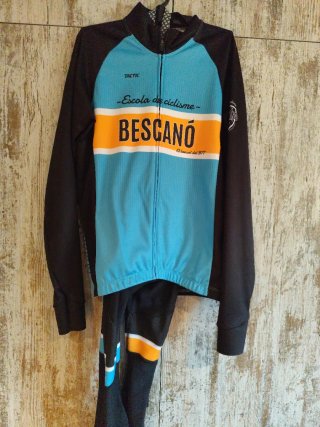 Conjunto Ciclismo Tactic Bescanó