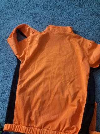 Conjunto chándal naranja y negro Joma