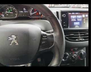 Peugeot 208 2016
