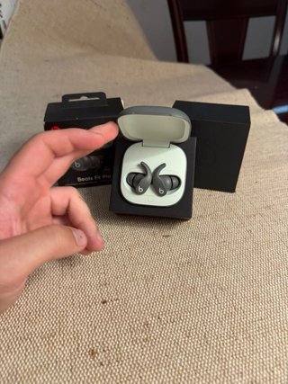 Beats Fit Pro Auriculares Inalámbricos Grises