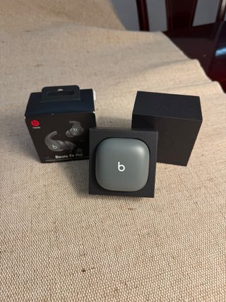 Beats Fit Pro Auriculares Inalámbricos Grises