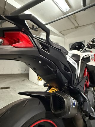 Ducati Multistrada 1260 pikes peak