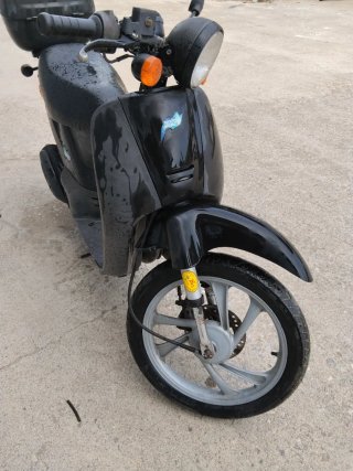 Honda Sky 50 Scooter Negra