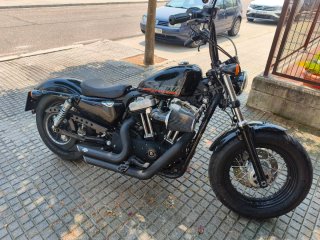 Harley Davidson Forty Eight Negra