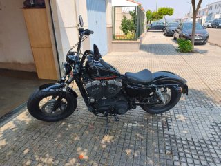 Harley Davidson Forty Eight Negra