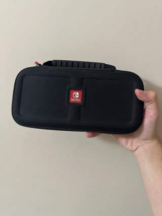 Nintendo Switch + custodie