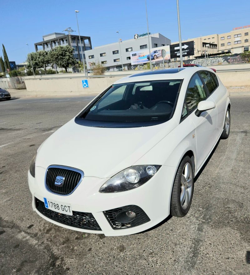 SEAT León 2.0 TDi Sport-up DSG 2008, foto 2