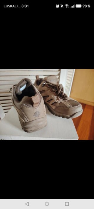 Zapatillas Trekking Mujer Izas Beige/Marrón