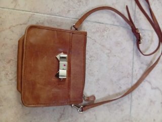 Bolso de piel marrón Uterque