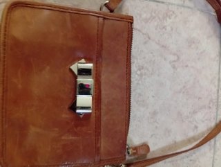 Bolso de piel marrón Uterque