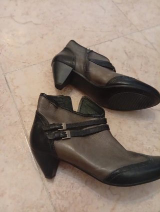 Botines de piel Martinelli negros y grises