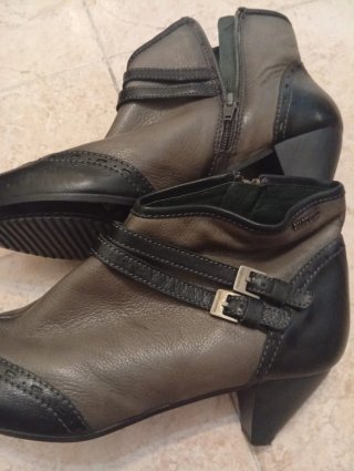 Botines de piel Martinelli negros y grises