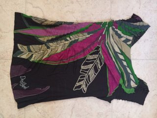 Camiseta Desigual Estampado Plumas Multicolor