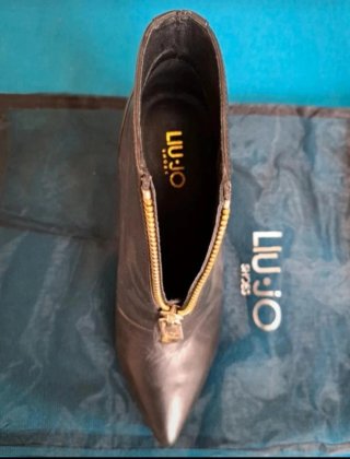 Stivaletti Liu Jo neri con zip dorata