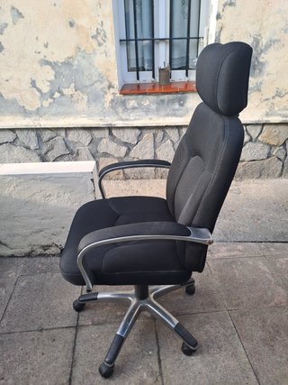 Silla de oficina con ruedas