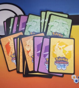 Lote 53 cartas Pokemon Live 30 aniversario