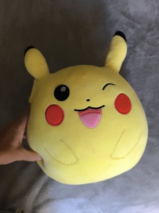 Cojín Pikachu Peluche