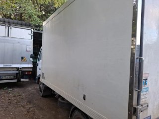 Nissan Cabstar 2003