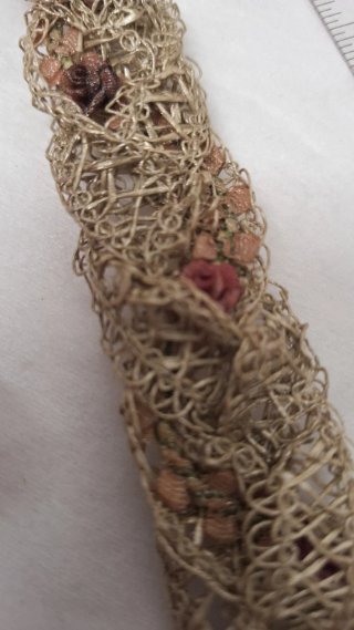 Tocado flor oro viejo