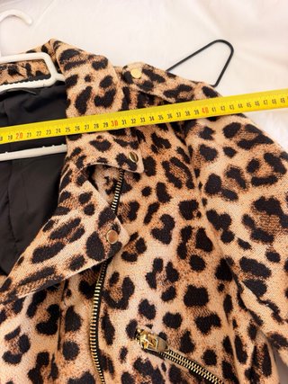 Cazadora Zara Leopardo Talla XL
