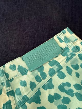 Shorts Moschino fantasia leopardata