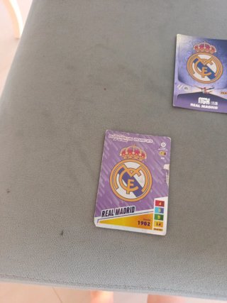 Escudo Real Madrid (3 cromos)