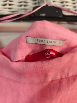 Camisa rosa hombros descubiertos