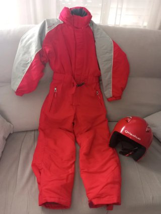 Mono y casco de esquí Quechua rojo