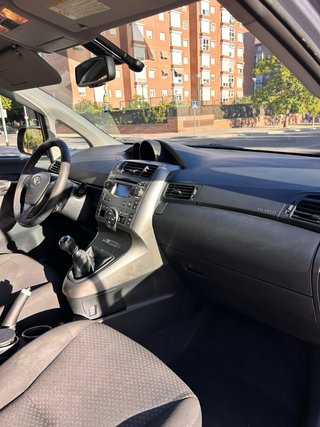 Toyota Verso 2010