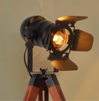 Lampada da terra a treppiede XIHOME