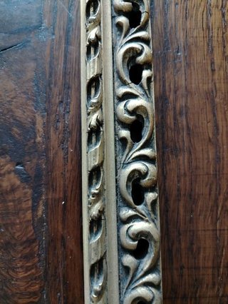 Antica cornice dorata traforata