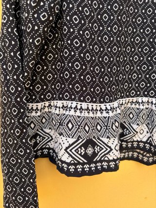 Blusa H&M geometrica a manica lunga Taglia S