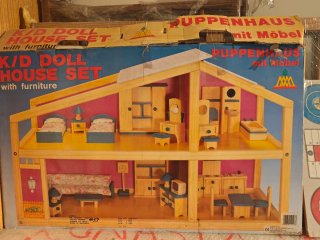 Casa de muñecas de madera vintage completa