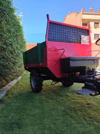 Motocultor Ferrari con remolque