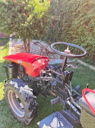 Motocultor Ferrari con remolque