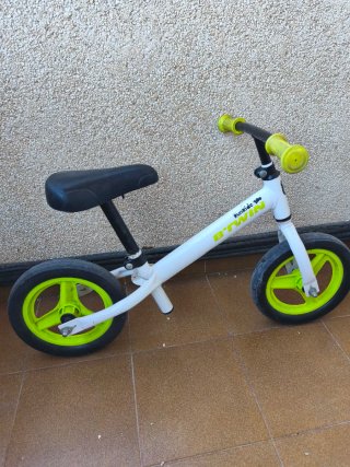 Bici aprendizaje Btwin sin pedales